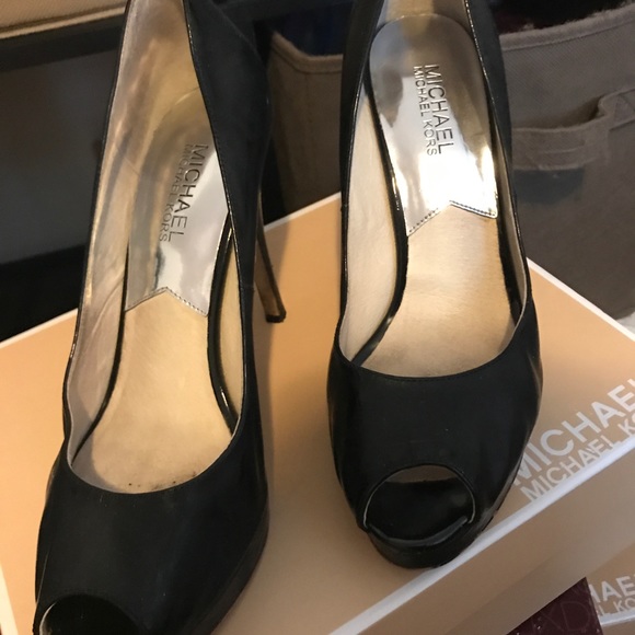 Michael Kors used Peep Toe black stiletto - Picture 5 of 5