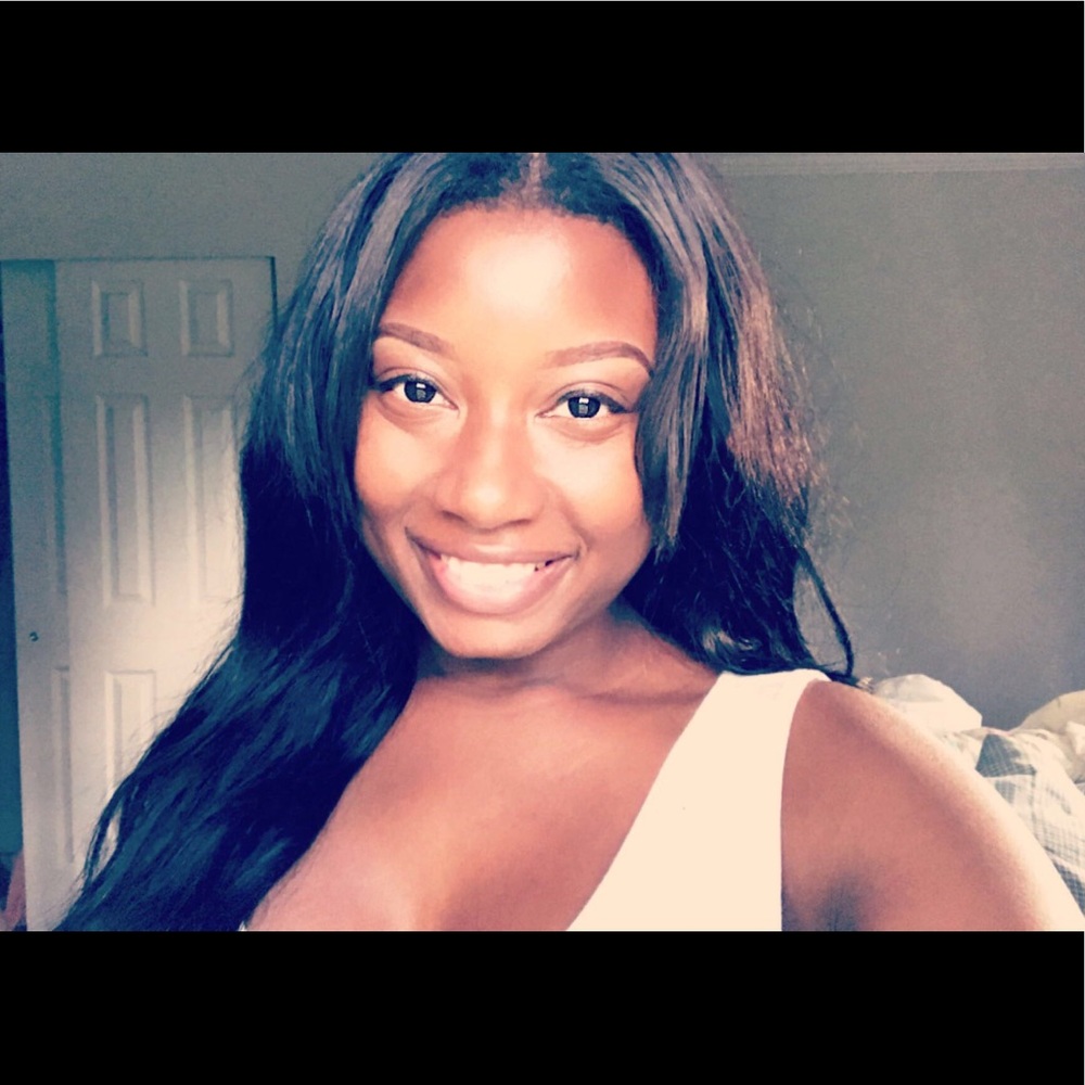 Meet your Posher, Niya