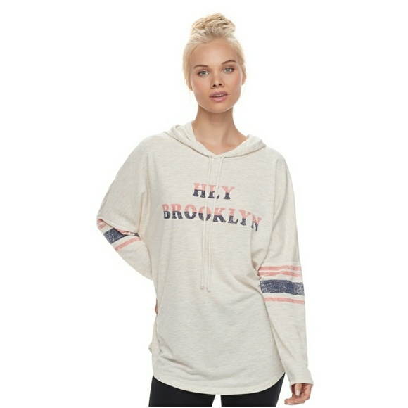 Tops - "HEY BROOKLYN" SIZE LARGE