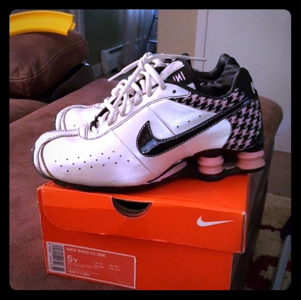 Nike shox