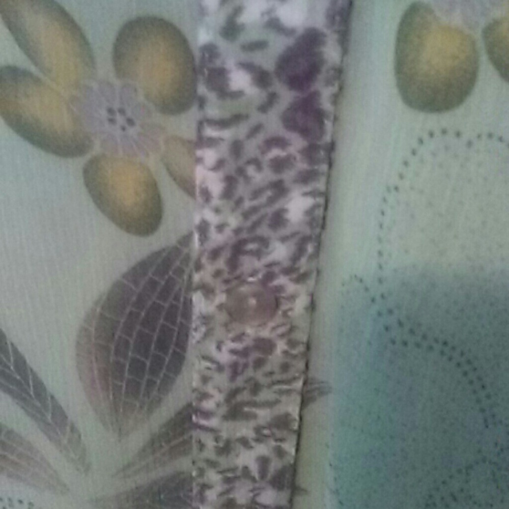 Blouse - Picture 3 of 3