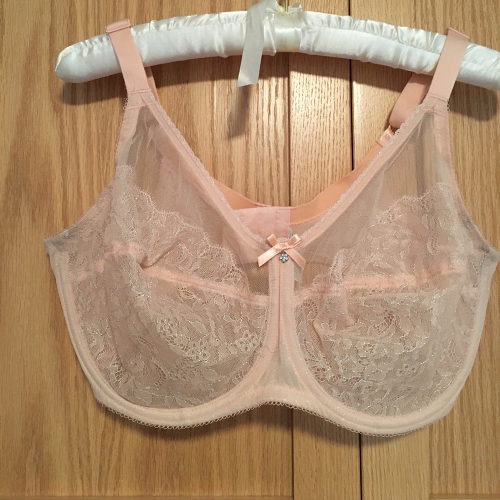 Wacoal Retro Chic Bra in peach!