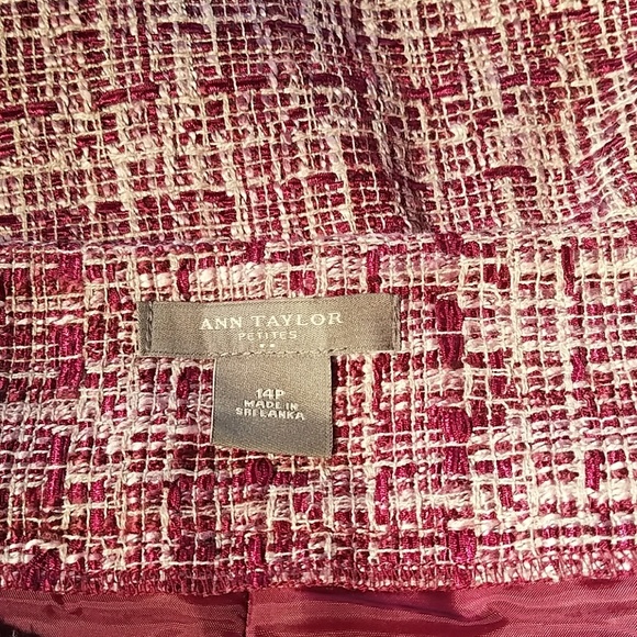 Ann Taylor raspberry tweed lined skirt - Picture 3 of 4