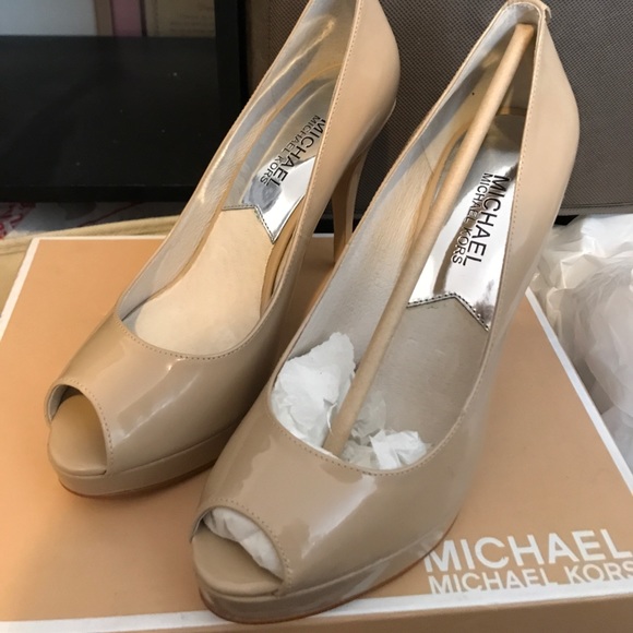 Brand New Michael Kors Peep Toe platforms - Picture 5 of 7