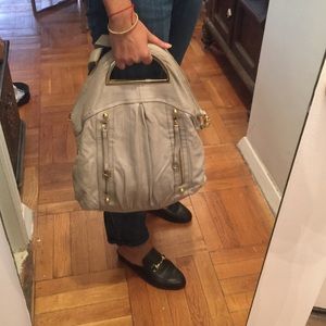 Adrienne Vittadini pale gray leather hobo