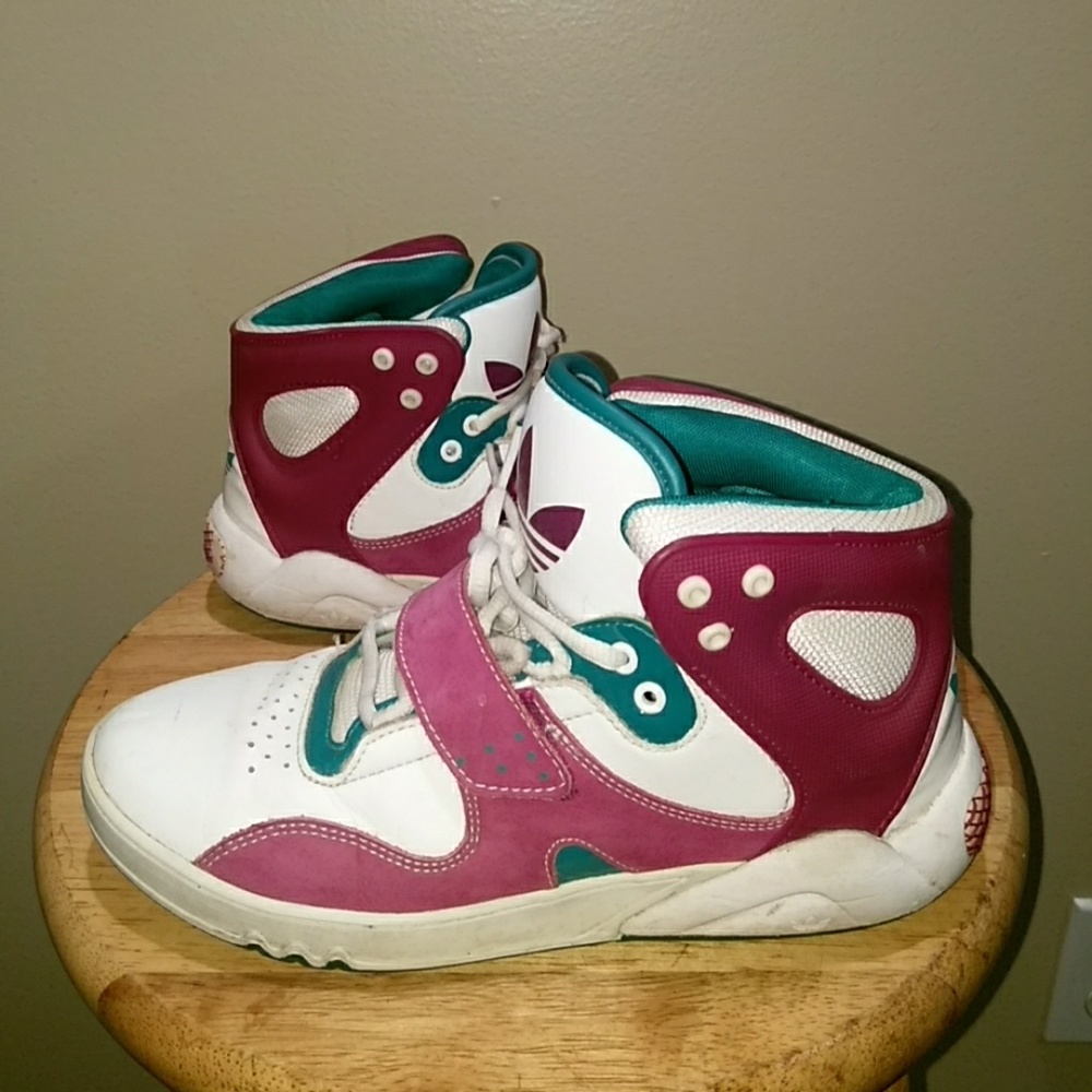 Vintage Adidas - Picture 1 of 5
