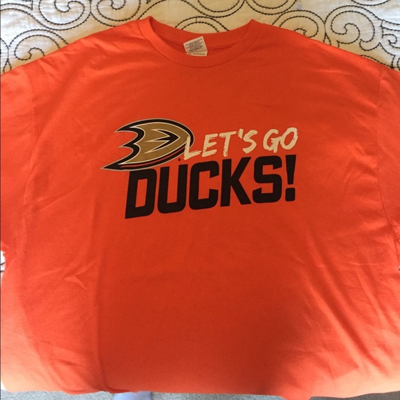 NHL Anaheim Ducks T-shirt - Picture 1 of 3