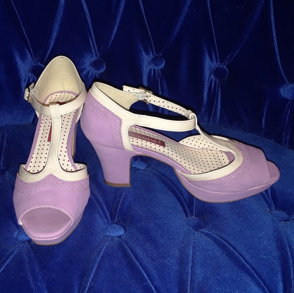 New Lavender Peep-Toe Heels, Retro Style - Picture 3 of 3