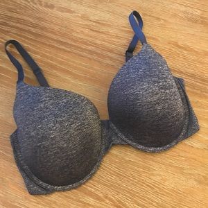 2 for $30 Victoria's Secret Tshirt bra