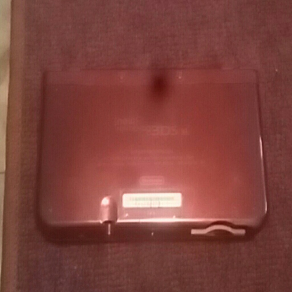 new 3DS XL - Picture 2 of 4