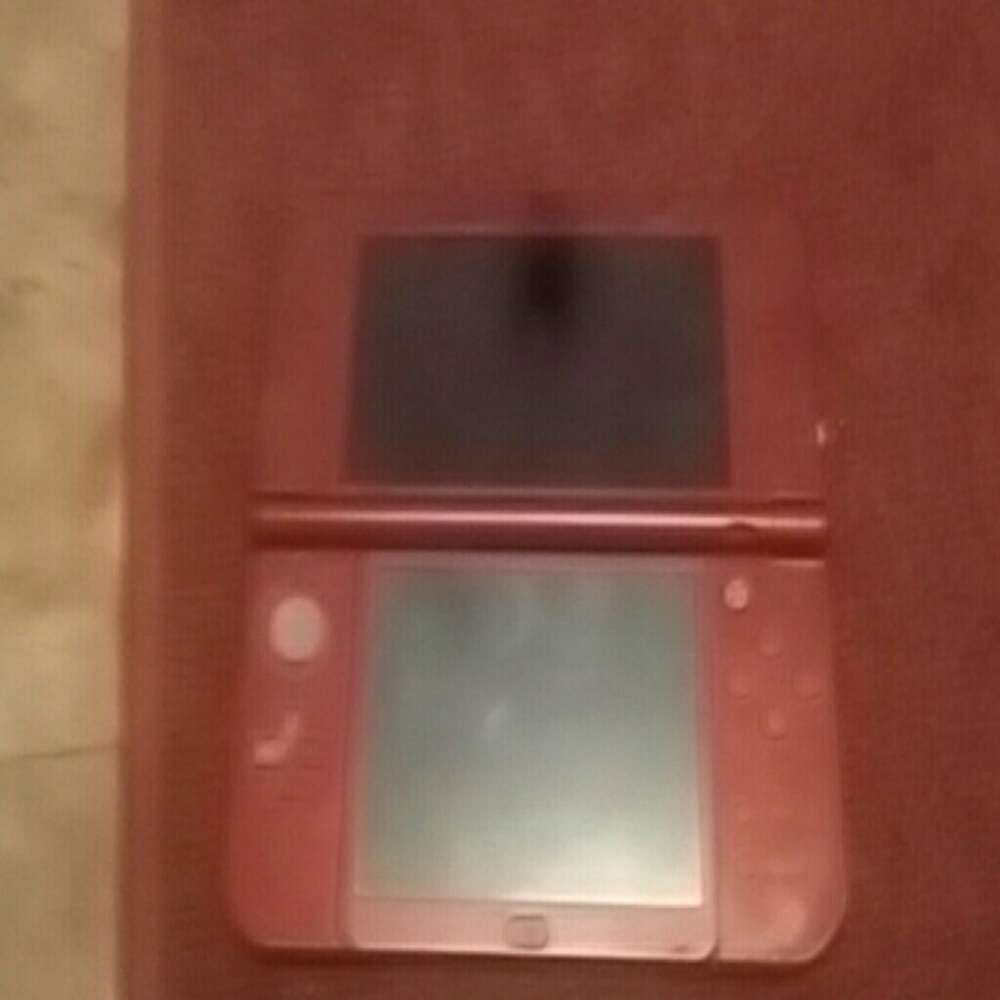 new 3DS XL - Picture 3 of 4