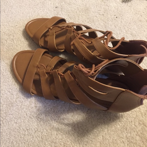 Camel brown strappy wedges - size 12 - Picture 2 of 3