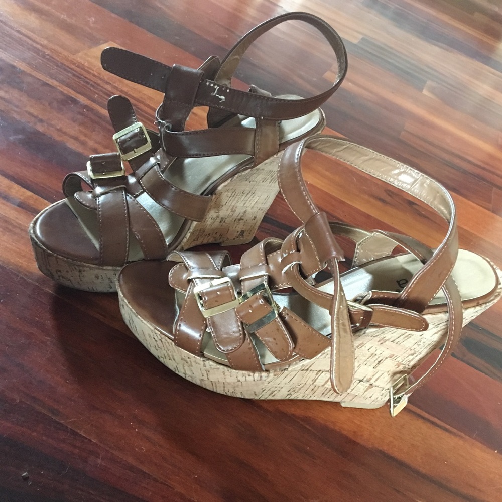 Brown Wedges