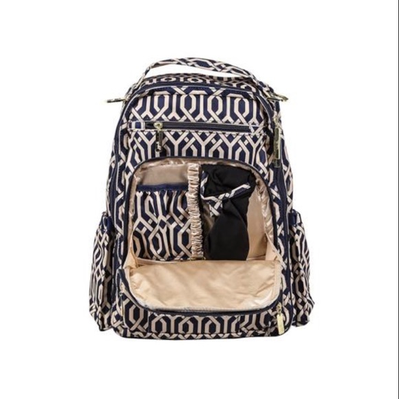 Ju Ju Be diaper/backpack - Picture 3 of 4