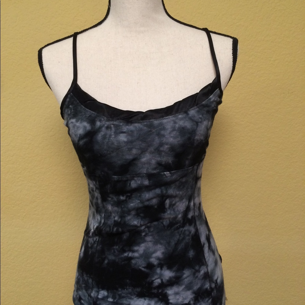 Guess Tank