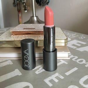 Zoeva Lipstick Omnipresent