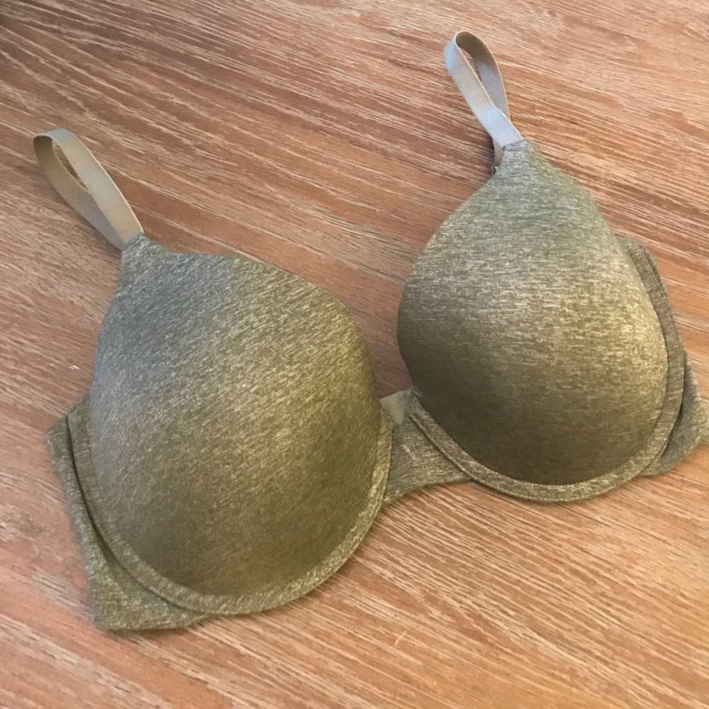 2 for $30 Victoria's Secret Tshirt bra