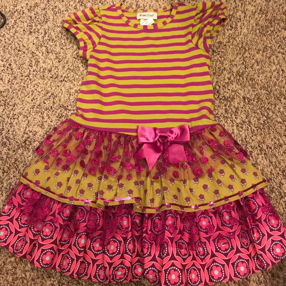 Girls dress