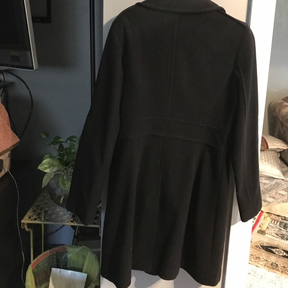 Coat - Picture 2 of 4