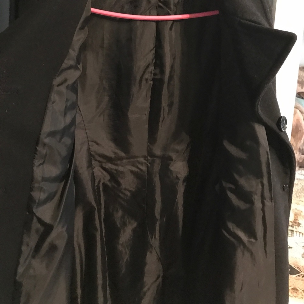 Coat - Picture 3 of 4