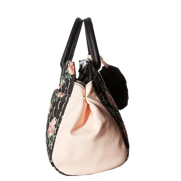 🌹NWT-BETSEY JOHNSON ROSEBUD TOTE - Picture 3 of 8