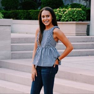 Meet your Posher, Courtney