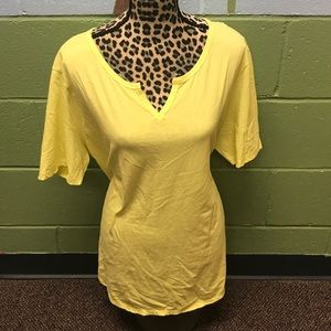 ❤️Yellow v neck tee shirt just my size 4X