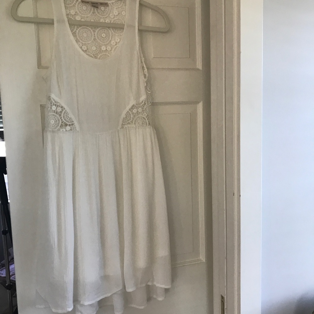 🌟New🌟Great beach cover up! - Picture 3 of 3