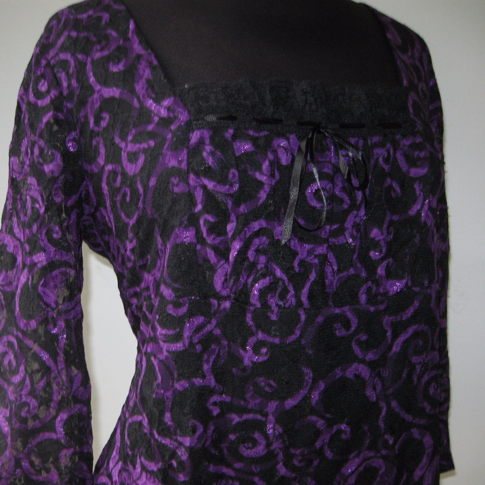 Purple Black Lace Blouse size Large EUC