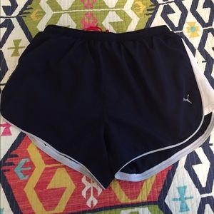 Puma Athletic Running Shorts Size Large