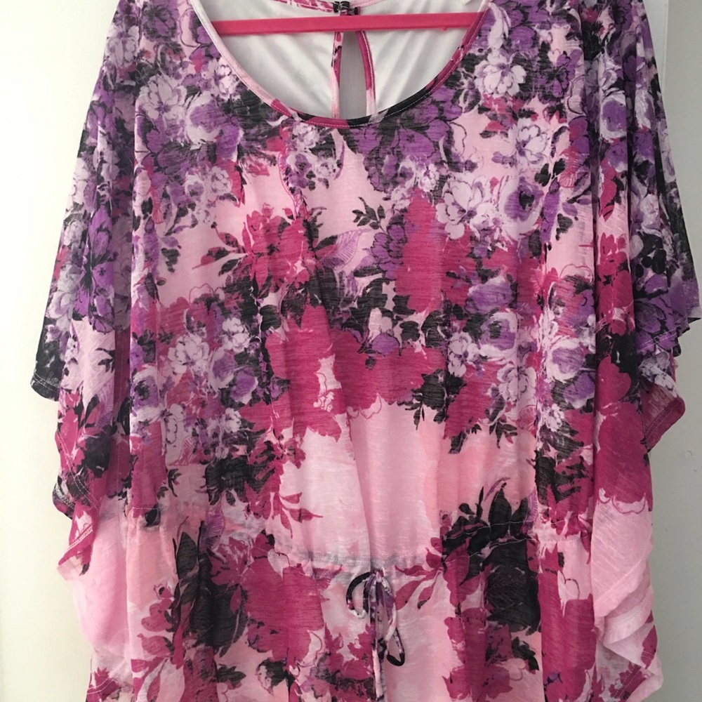Multicolored flowery blouse