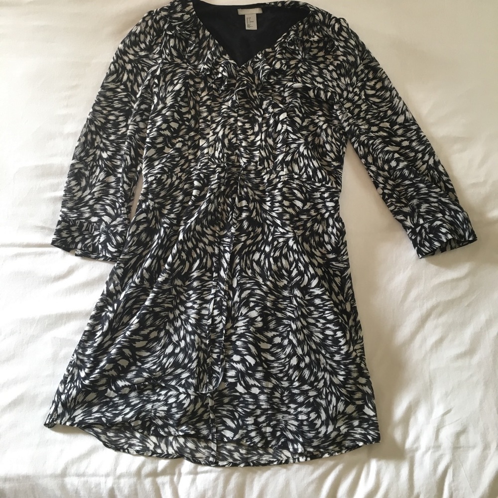 H&M Black and White Pattern Dress