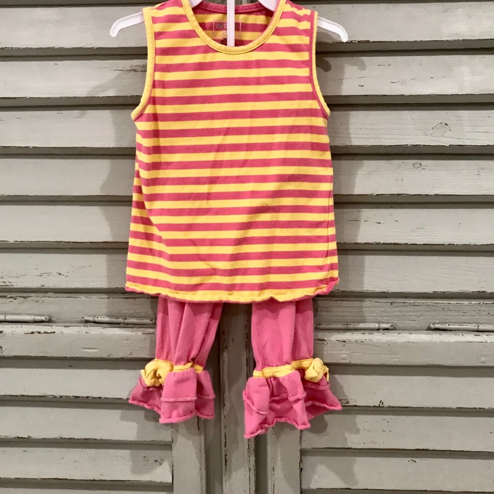 Southern Tots pink and yellow set. Size 4t