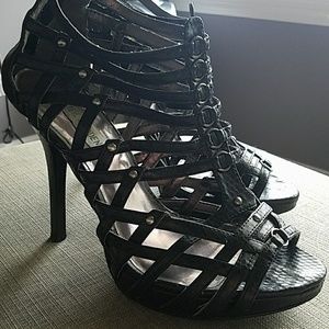 CLOSET CLEAROUT Steve Maddengladiator-style heels