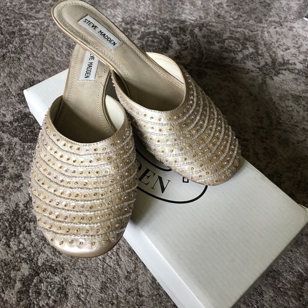 Steve Madden champagne embellished kitten heels