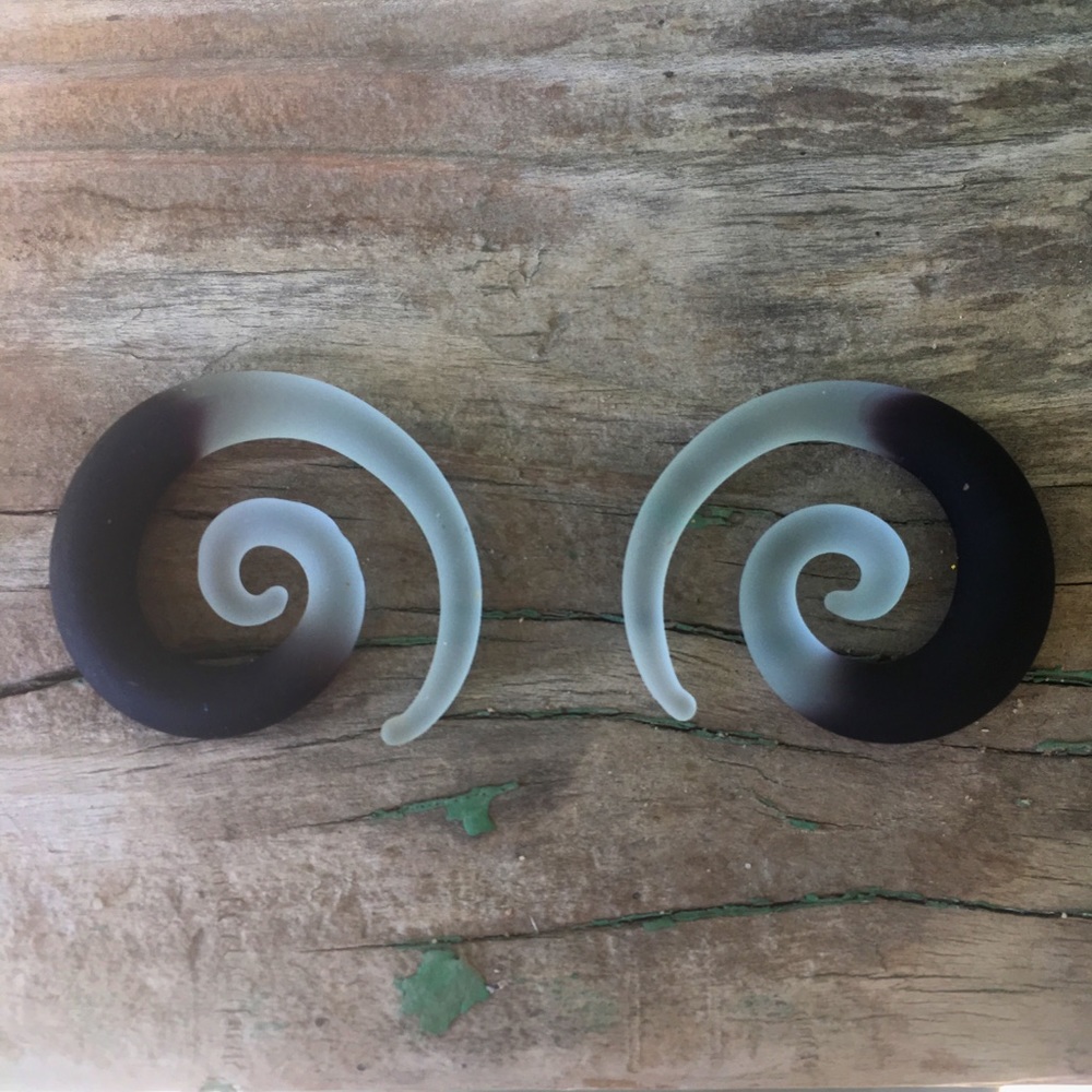 Glass 00 Gauges