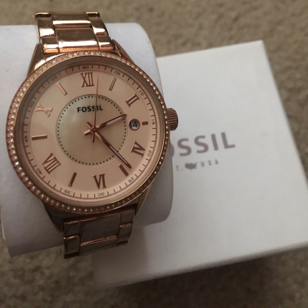 Fossil rose gold watch