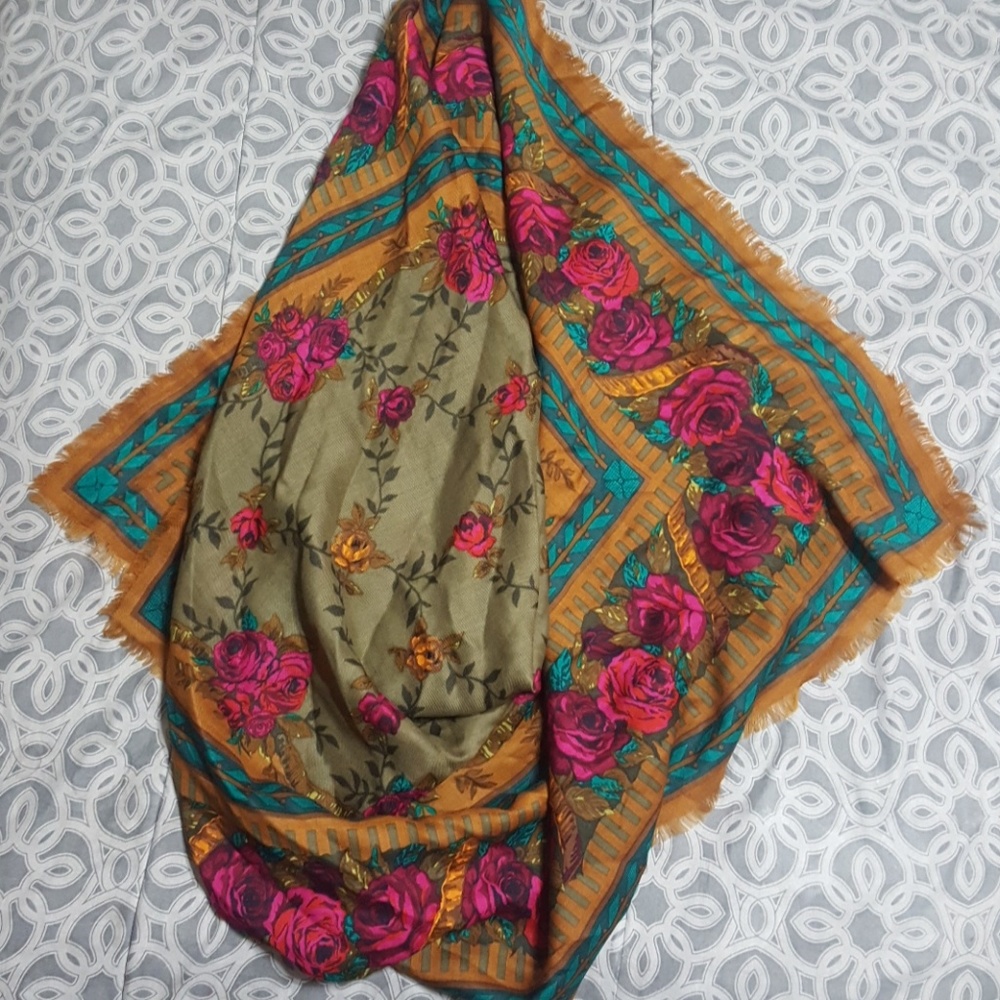 Beautiful fall Scarf