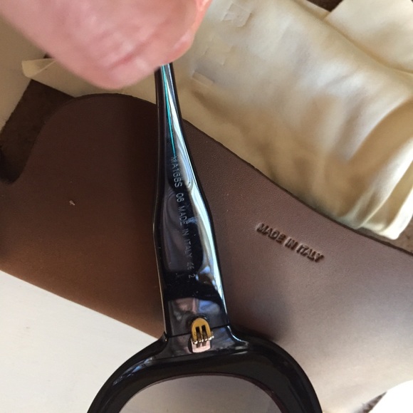 Marni Oversized Sunglasses - Picture 4 of 7