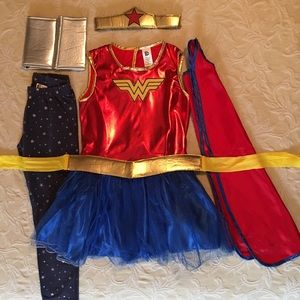 DC Comics Wonder Woman Costume, Girls size 8-10