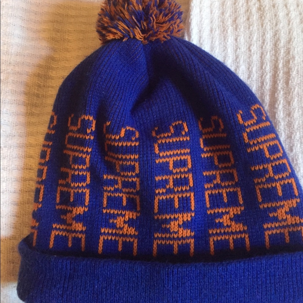 Vintage Supreme hat.