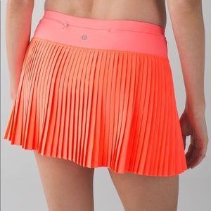 Lululemon pleat to street skirt