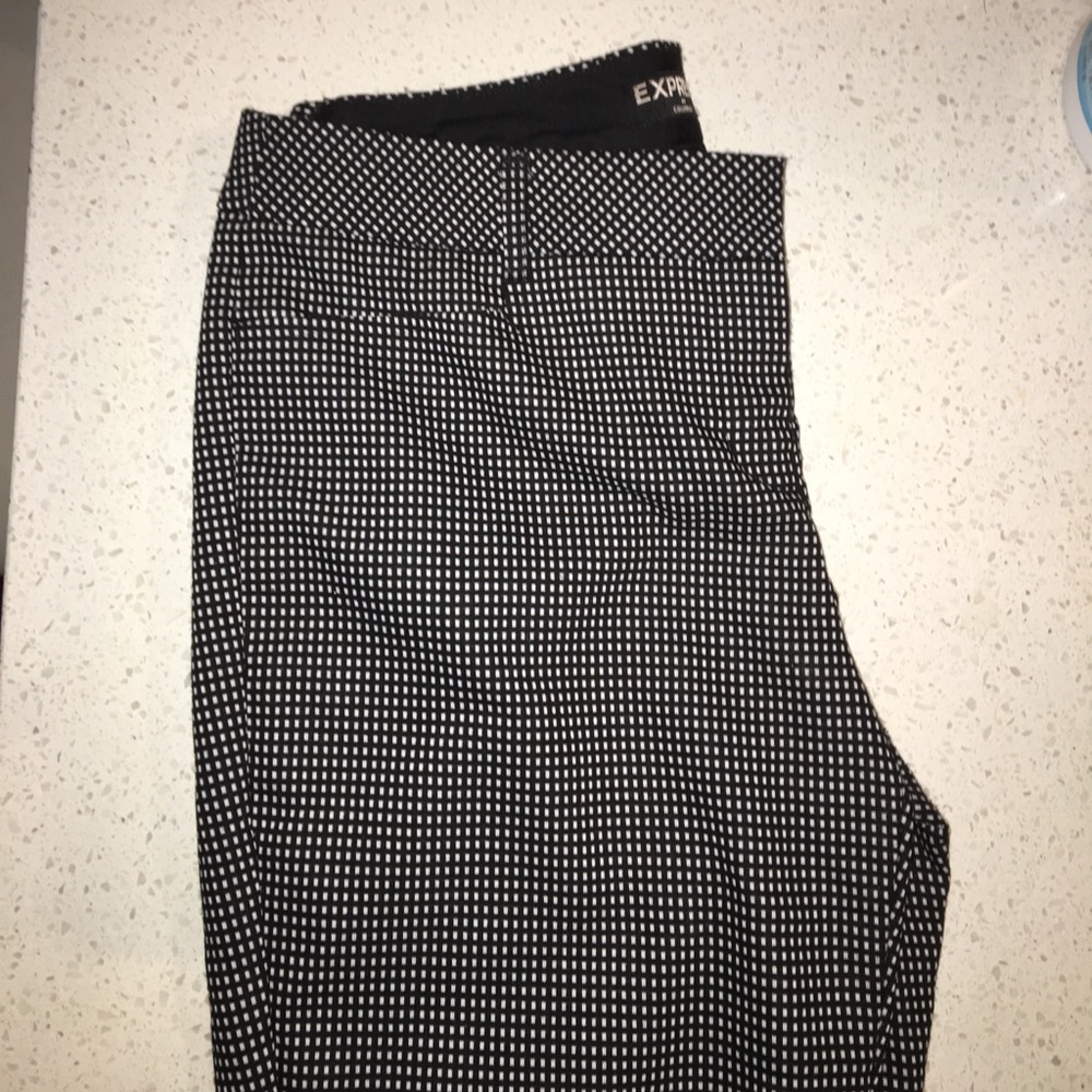 Express columnist, size 4, but fits more a size 2