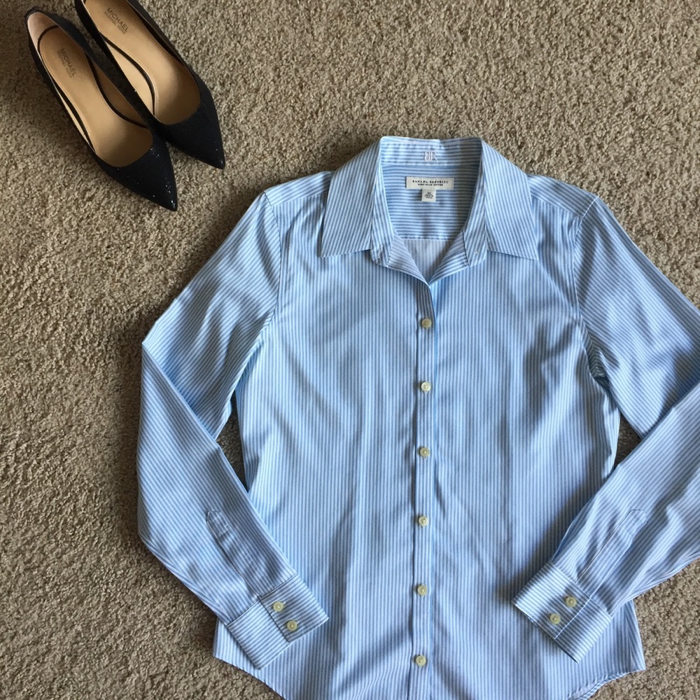 Banana Republic Non-Iron Fitted Button Down Shirt