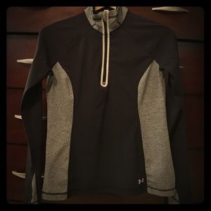 Under Armour women’s L Running top