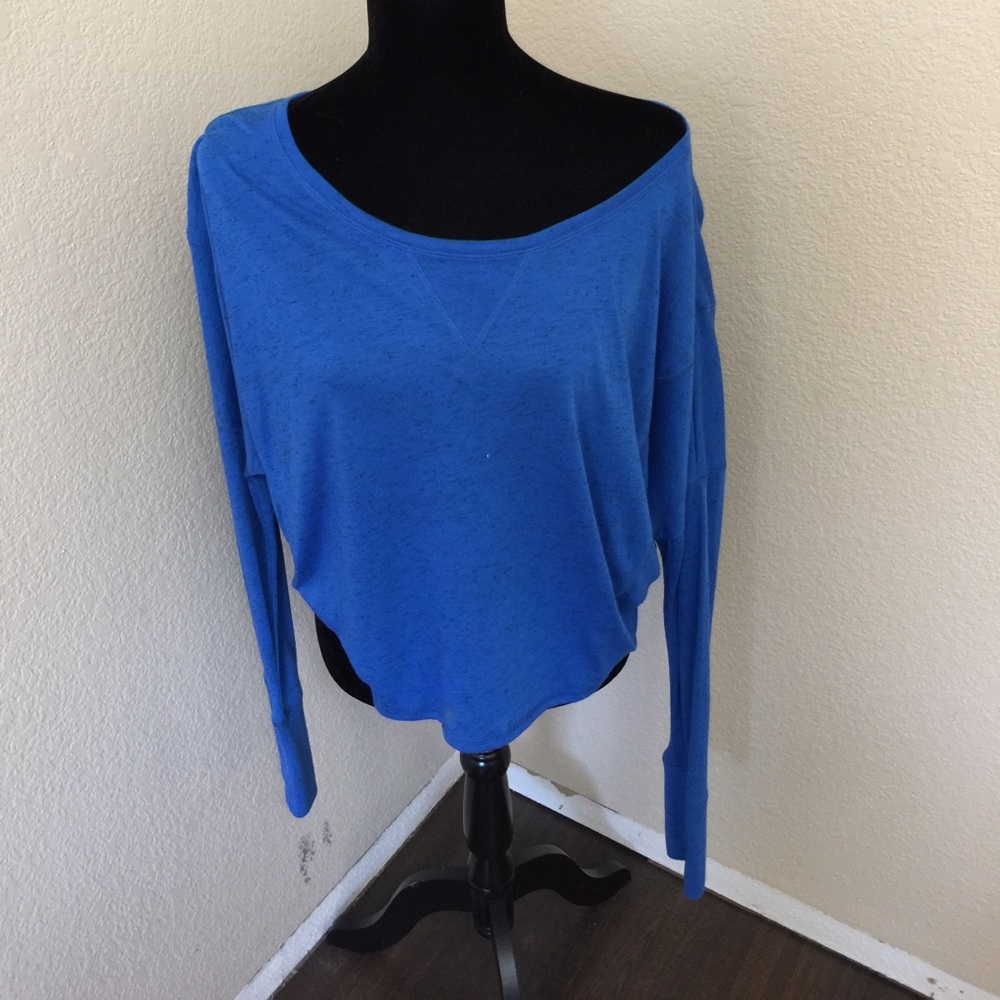 Athleta top