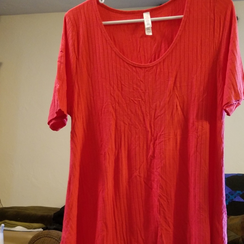 XL Lularoe Perfect Tee
