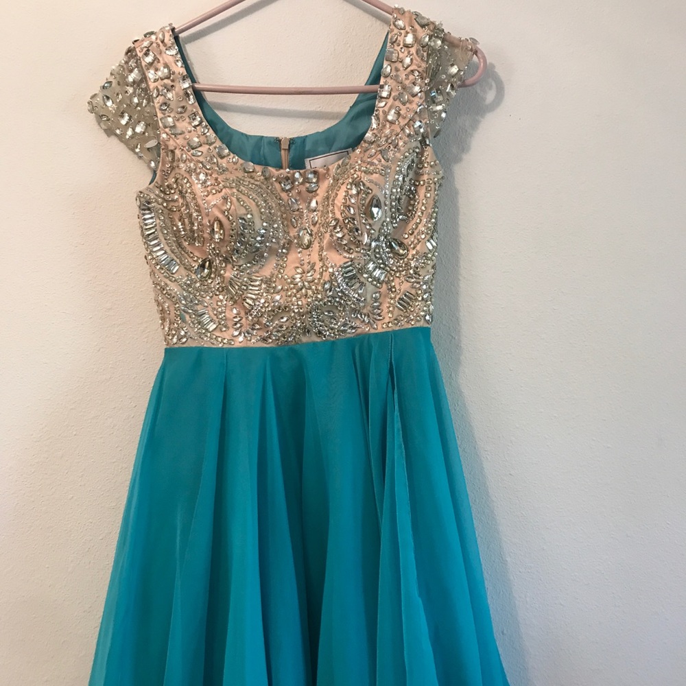 Prom dress.  It's almost prom time!