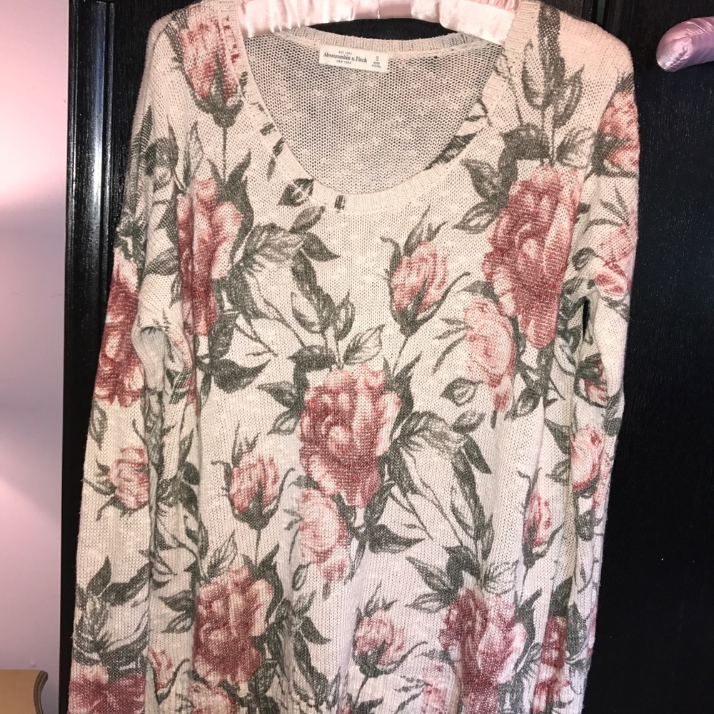 Abercrombie and Fitch Sweater
