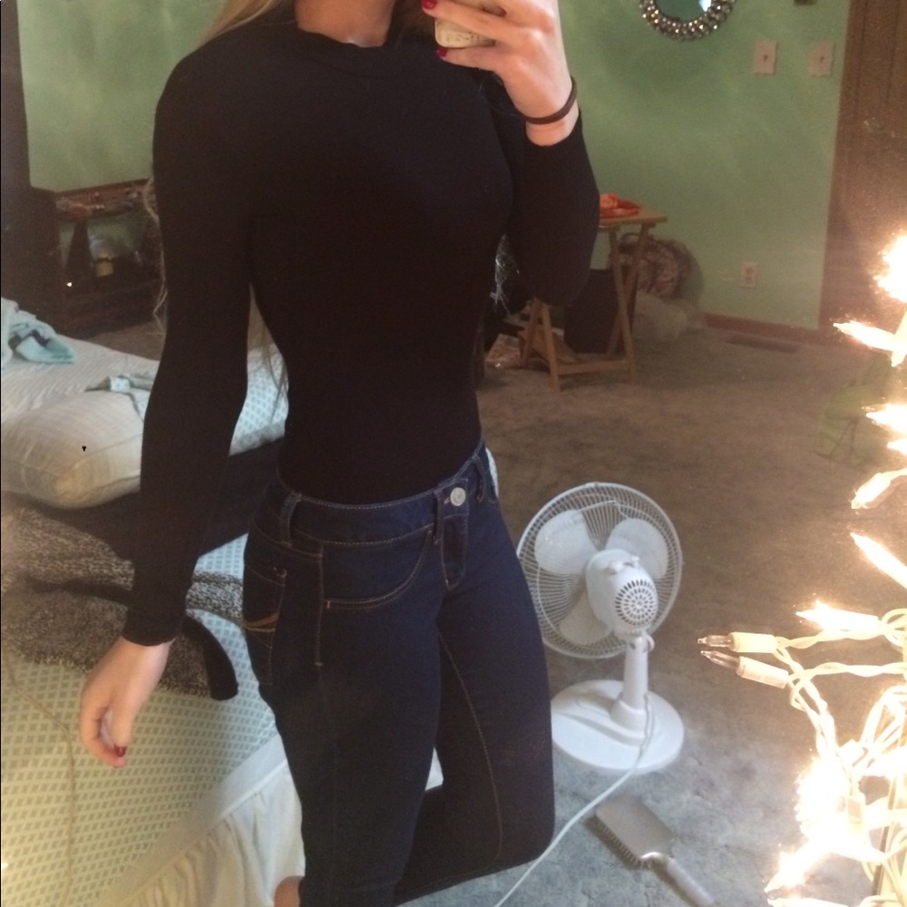 Black long sleeve bodysuit